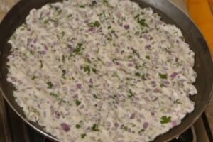 https://myindianrecipe.com/recipe/akki-roti-rice-flour-rotti-uttar-karnataka-style/