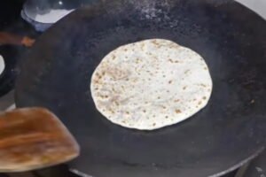 https://myindianrecipe.com/recipe/north-karnataka-style-shenga-holige-peanut-poli-kadlebeeja-obbattu/