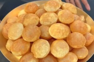 https://myindianrecipe.com/recipe/perfect-crispy-pani-puri-golgappe/